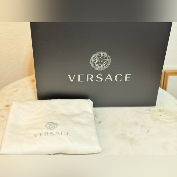 VERSACE Medusa Quilted Leather Backpack - Picture 4 of 12